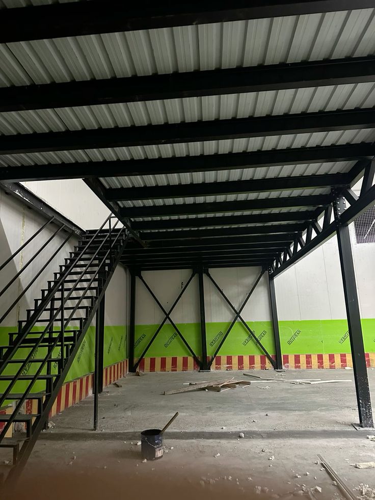 Çelik asma kat sistemi uygulaması – fabrika içi ara kat platformu